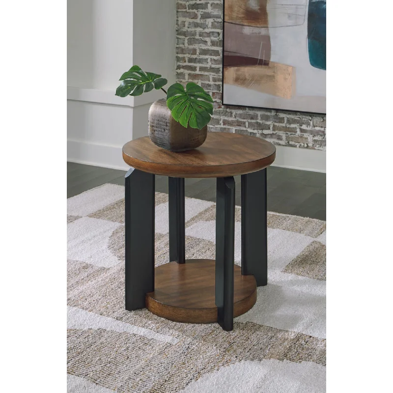 Kraeburn End Table - Brown/Black